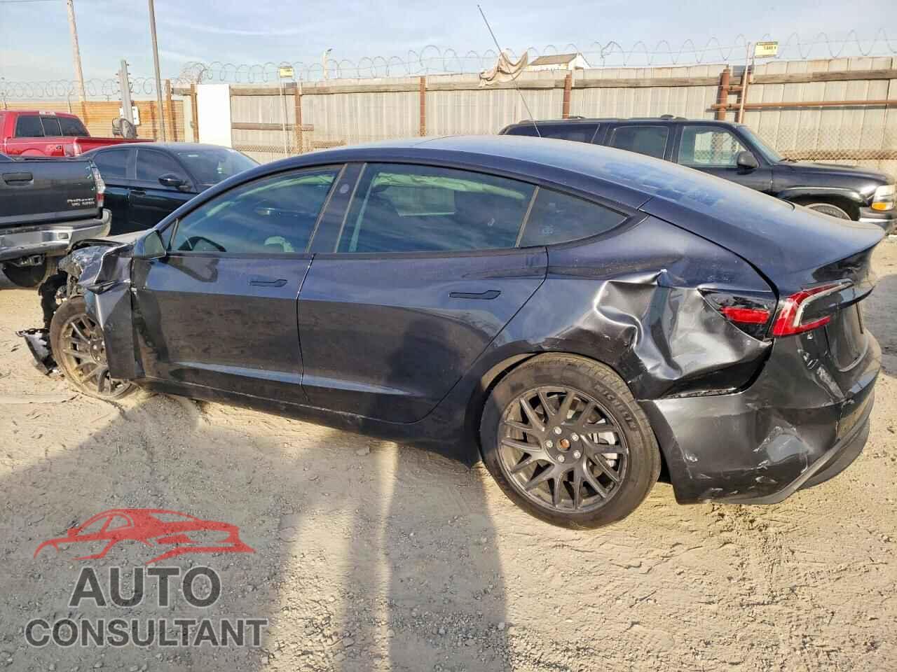 TESLA MODEL 3 2024 - 5YJ3E1EB4RF808462