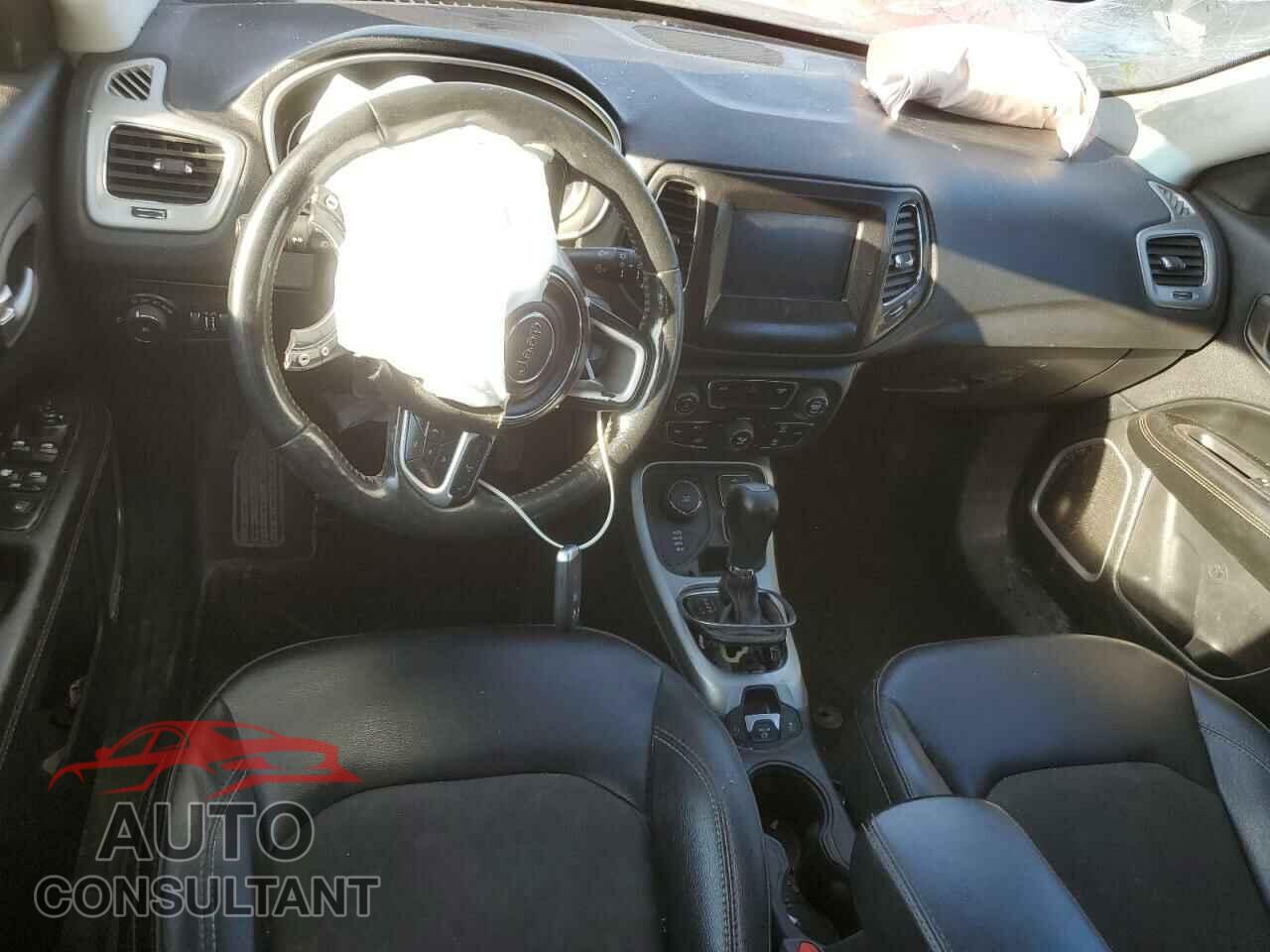 JEEP COMPASS 2019 - 3C4NJDBB6KT689461