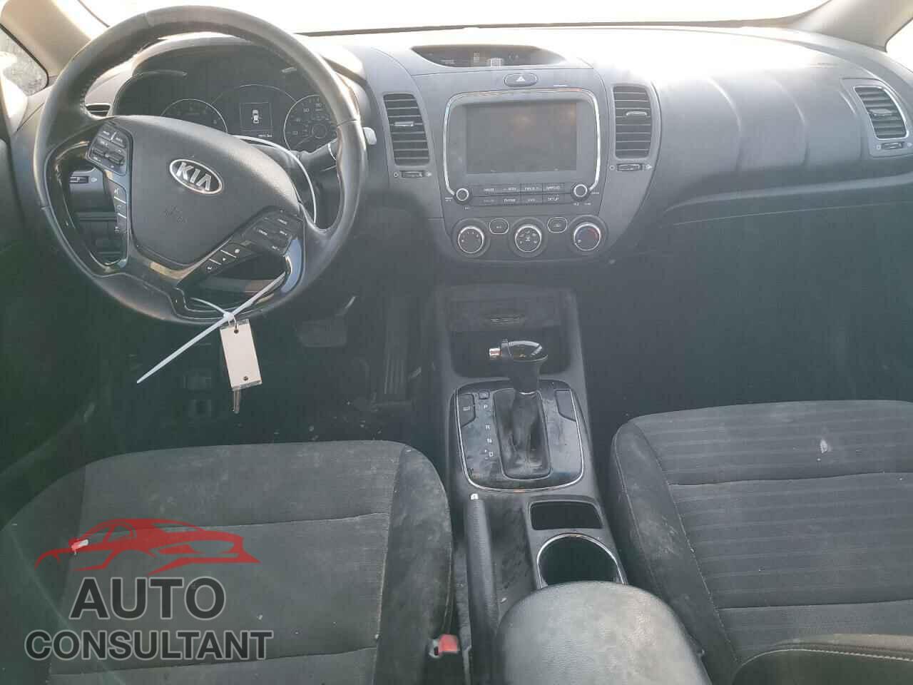 KIA FORTE 2017 - 3KPFL4A79HE030119