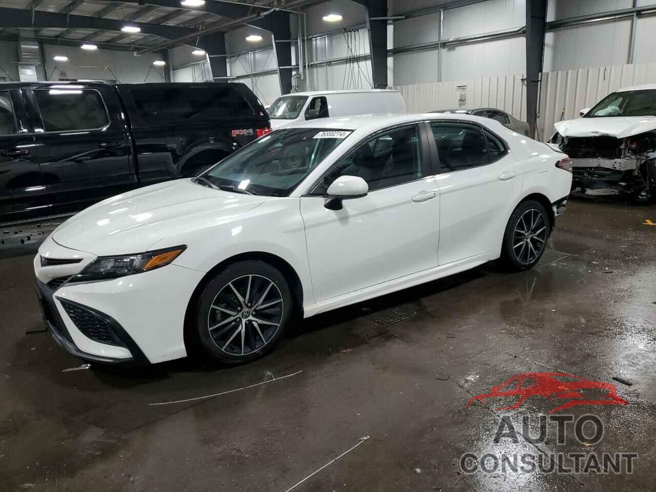 TOYOTA CAMRY 2021 - 4T1G11AK1MU605821
