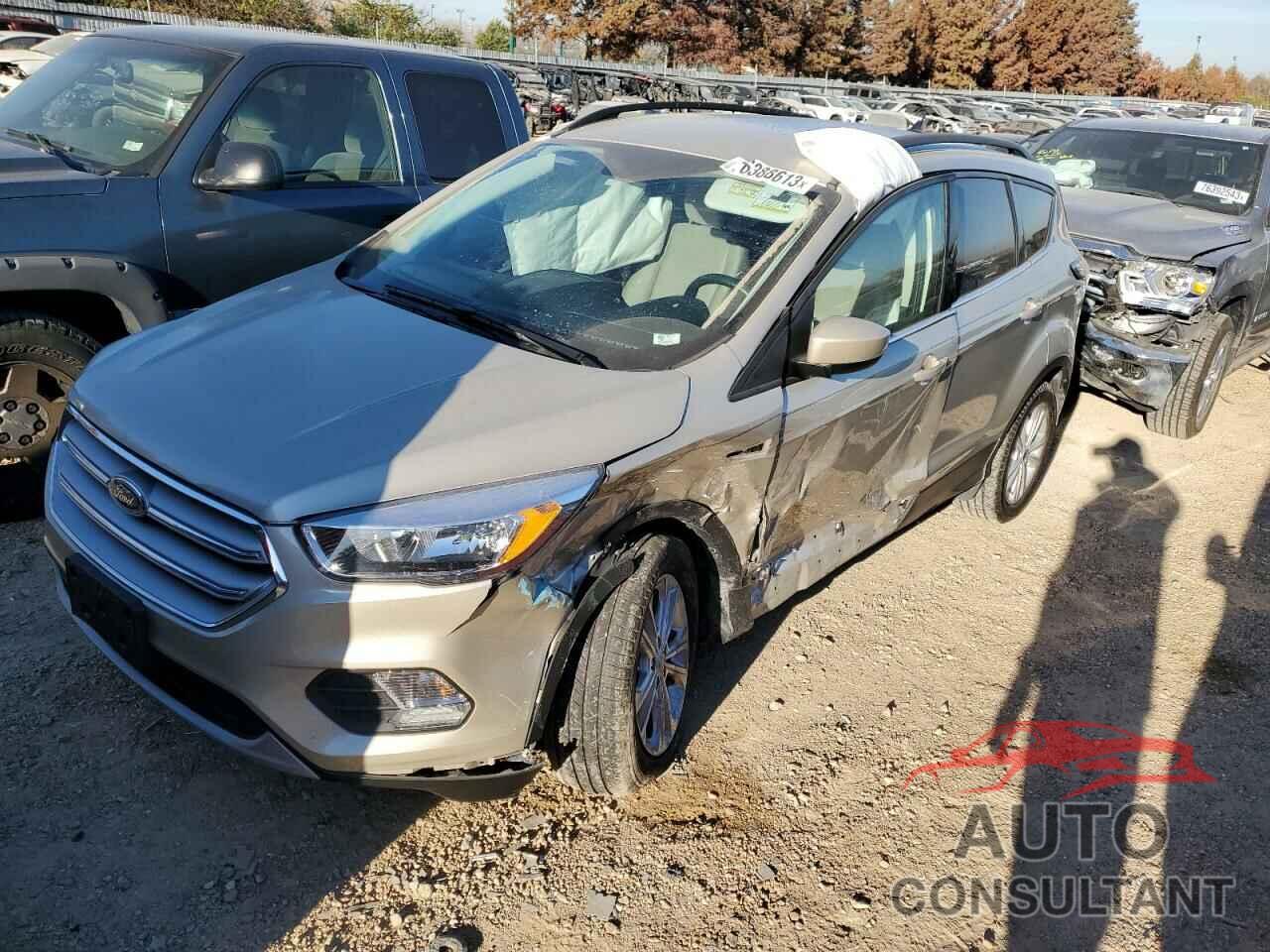 FORD ESCAPE 2018 - 1FMCU0GD8JUD59127