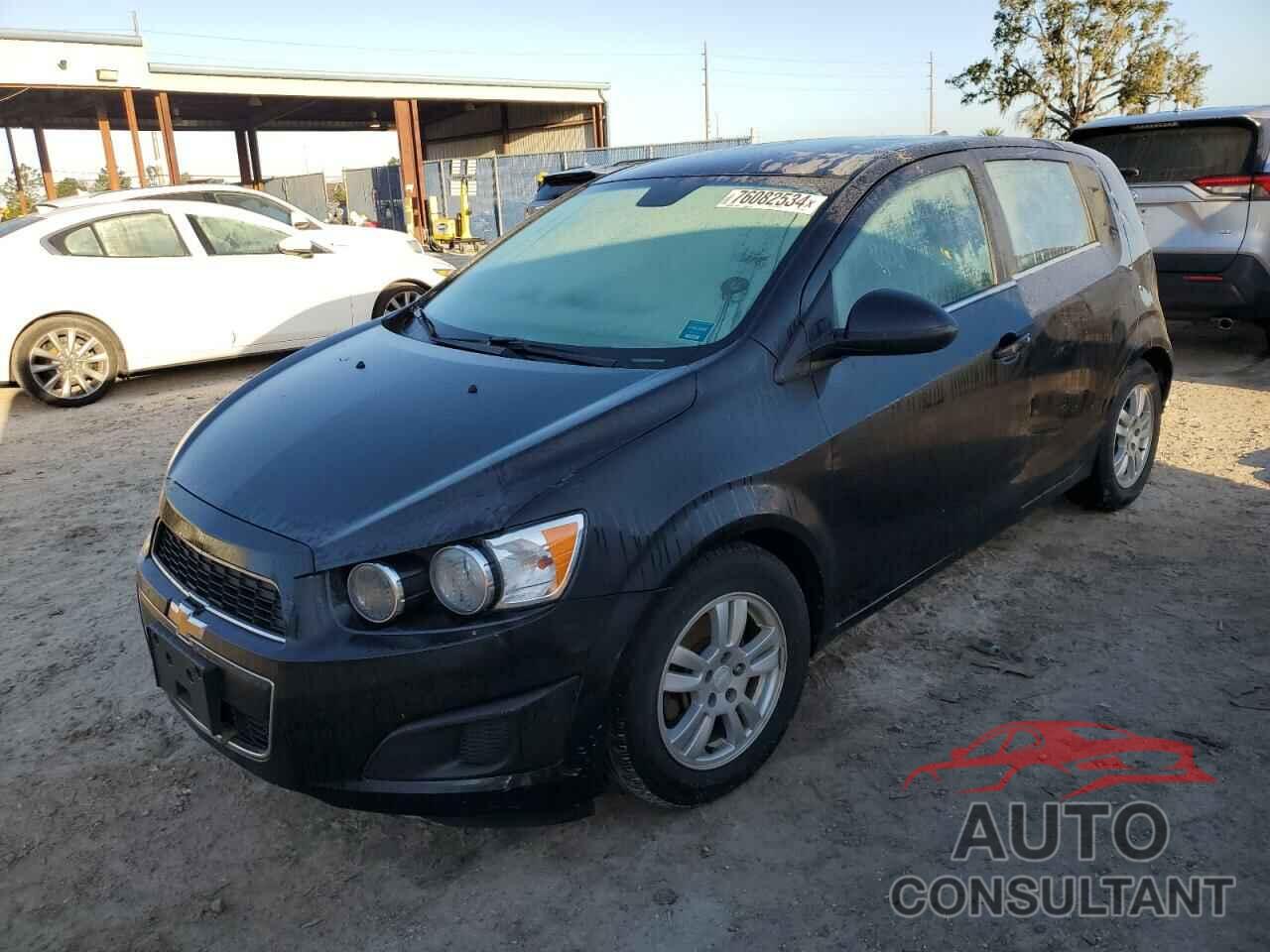 CHEVROLET SONIC 2013 - 1G1JC6SG6D4162523