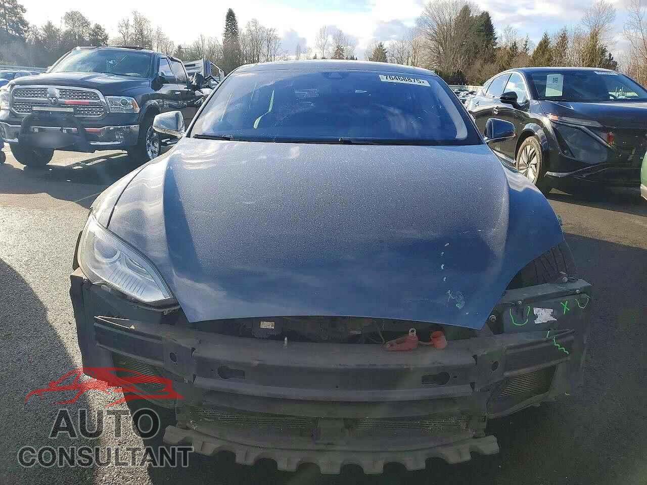 TESLA MODEL S 2015 - 5YJSA1H42FF090457