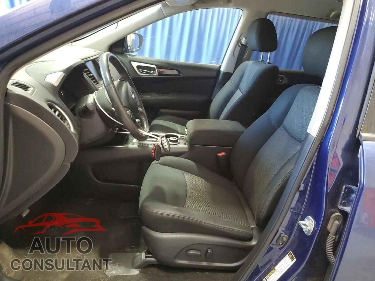 NISSAN PATHFINDER 2017 - 5N1DR2MM4HC901877