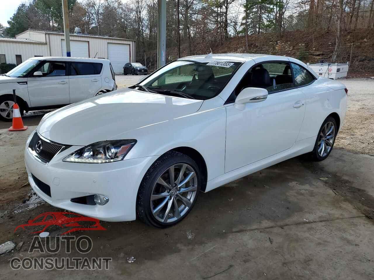 LEXUS IS 2015 - JTHFF2C20F2532619