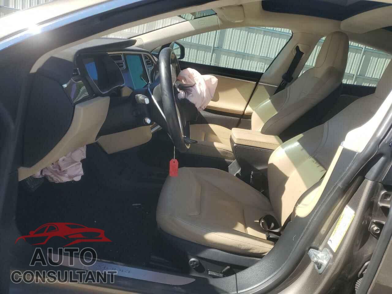 TESLA MODEL S 2015 - 5YJSA1E28FF106499