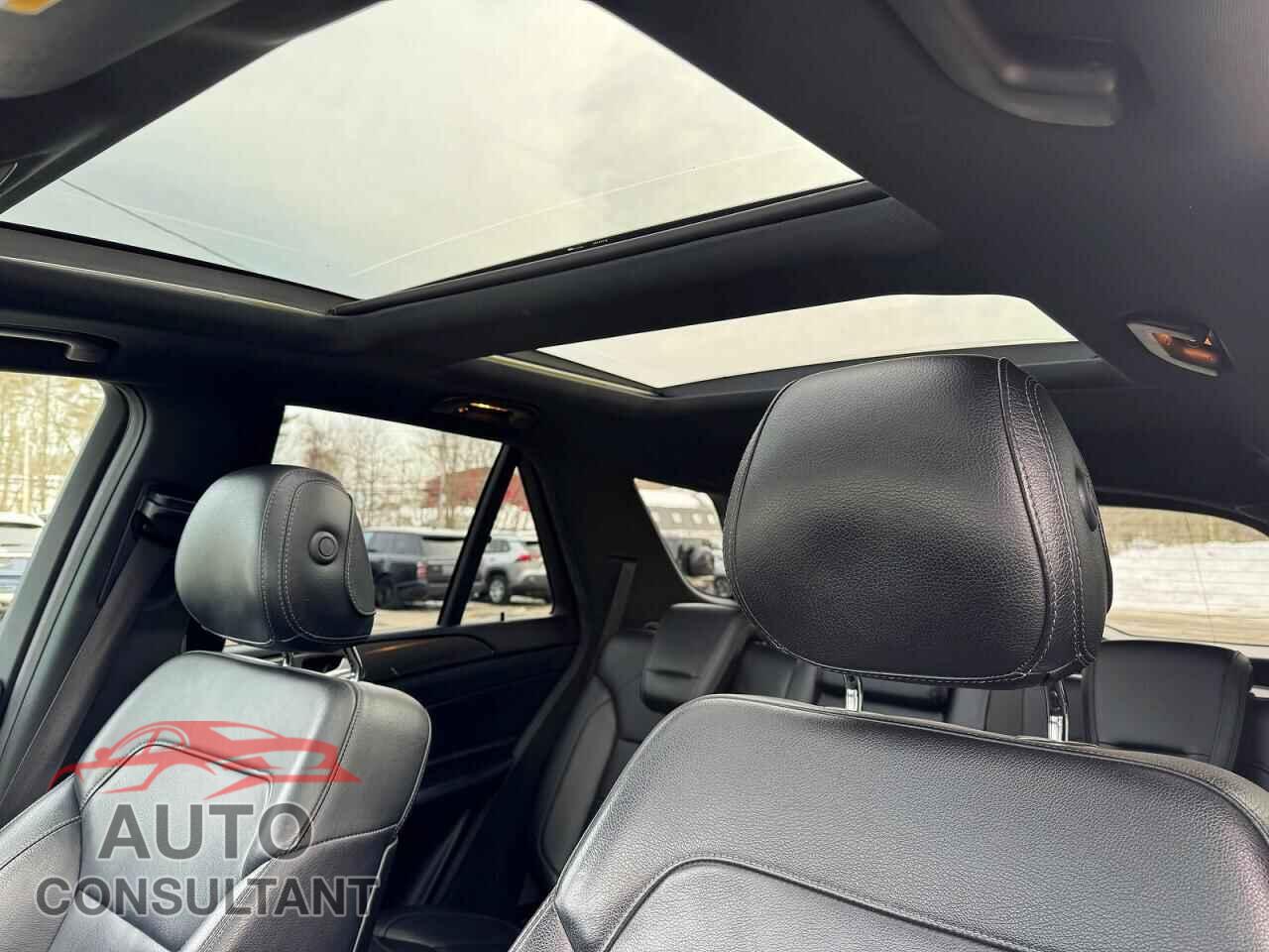 MERCEDES-BENZ GLE-CLASS 2017 - 4JGDA6EB2HA938501