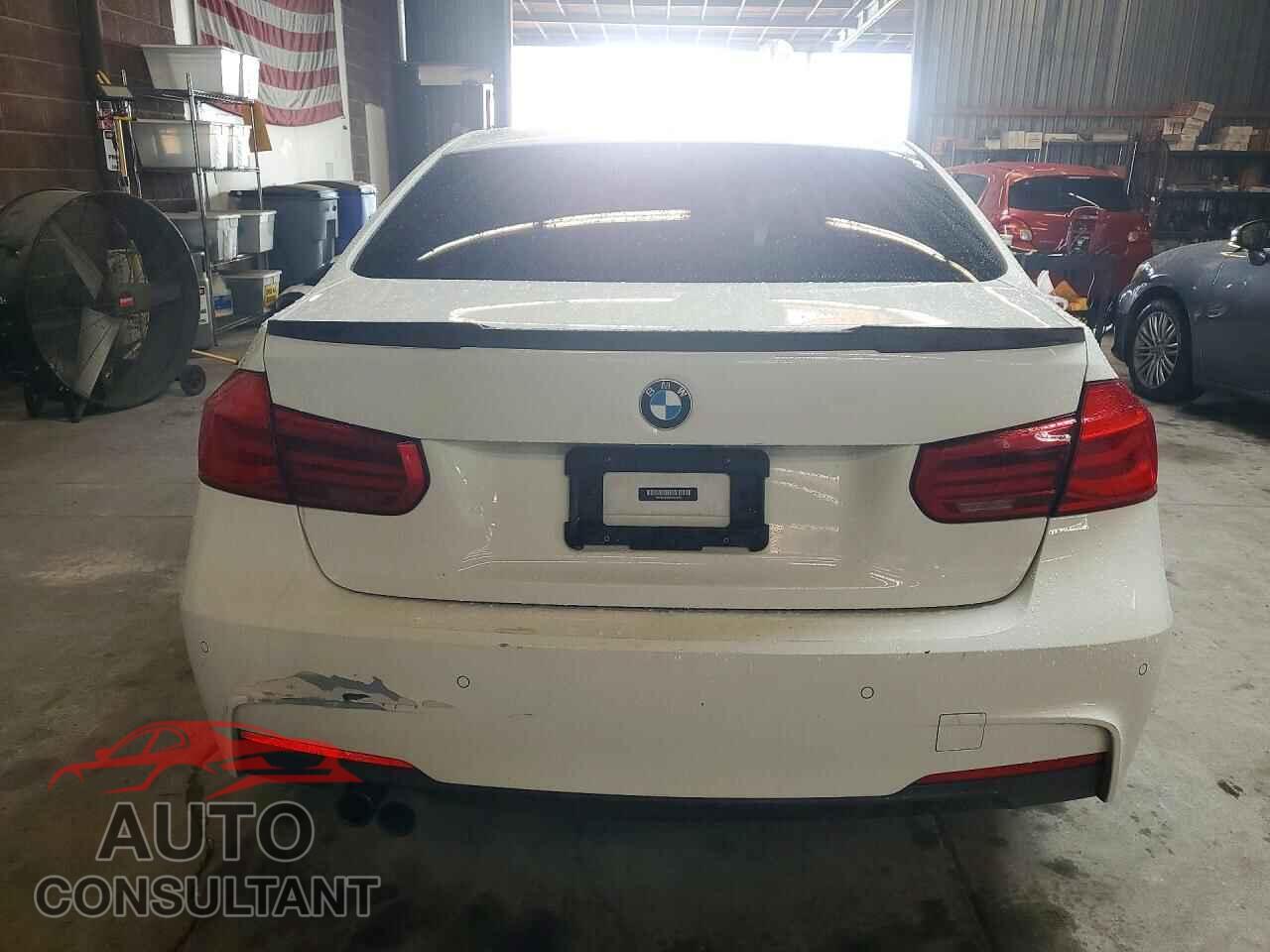 BMW 3 SERIES 2016 - WBA8E9C58GK645989