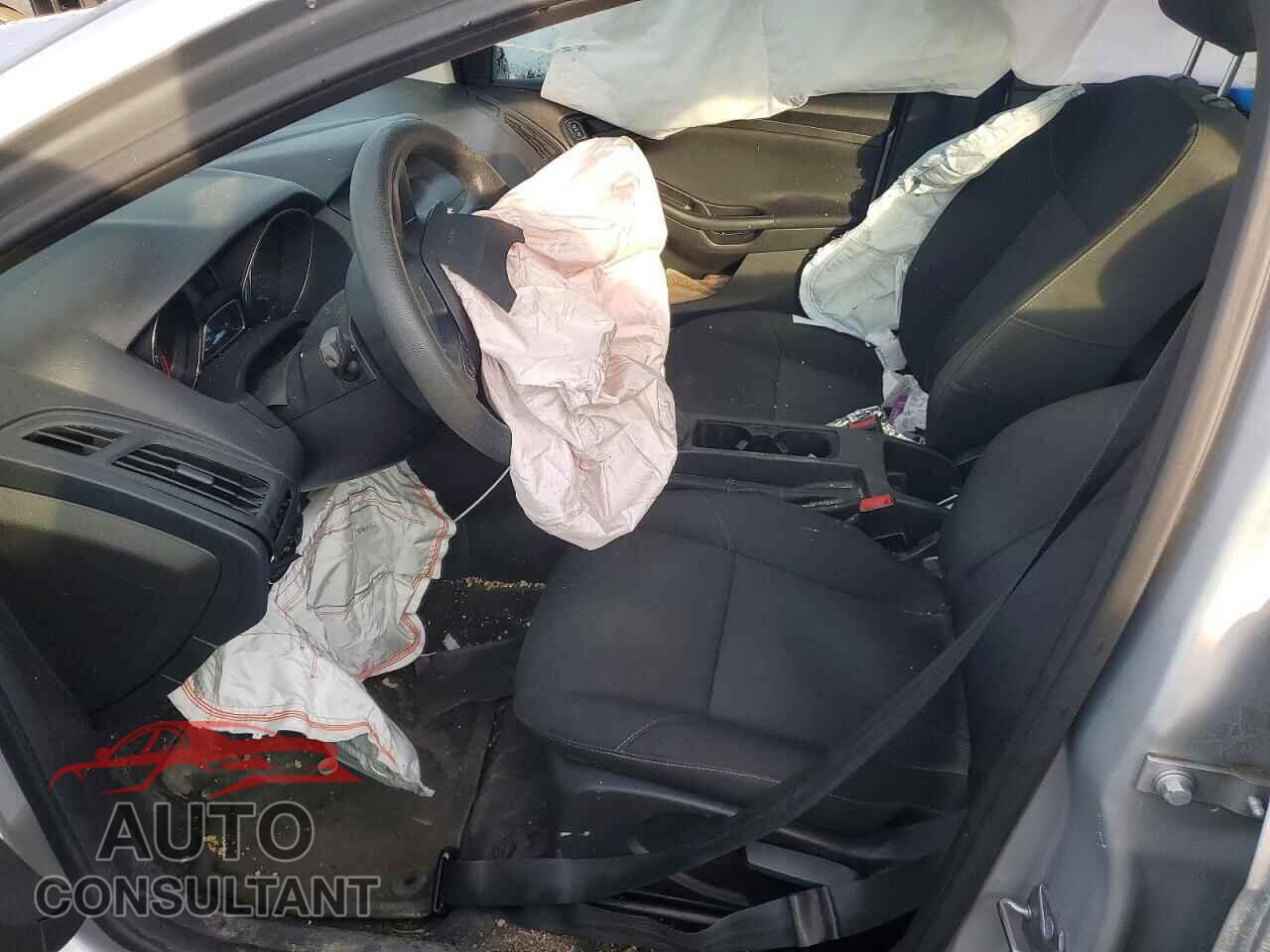 FORD FOCUS 2018 - 1FADP3E29JL269323