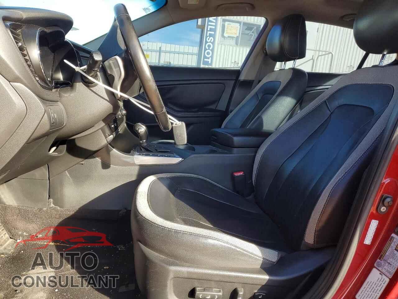 KIA OPTIMA 2011 - KNAGR4A68B5132022