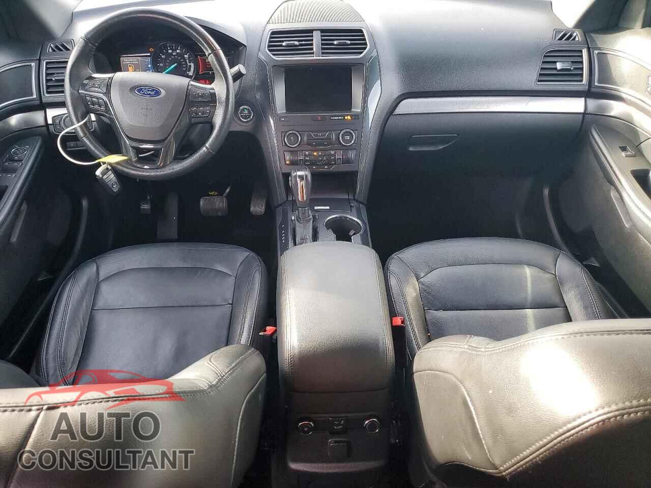 FORD EXPLORER 2018 - 1FM5K7D85JGA14392