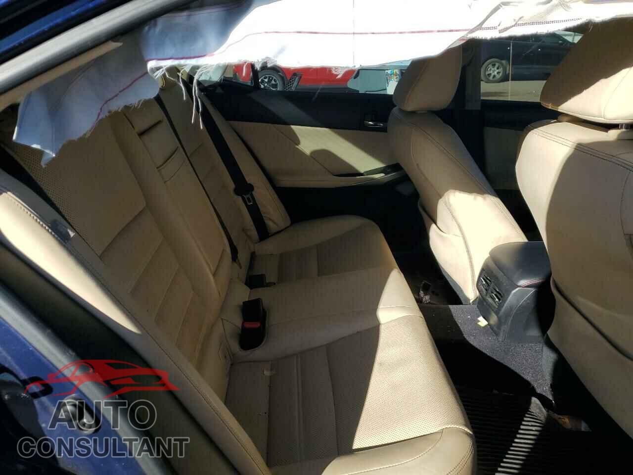 LEXUS IS 2014 - JTHCE1D2XE5000211