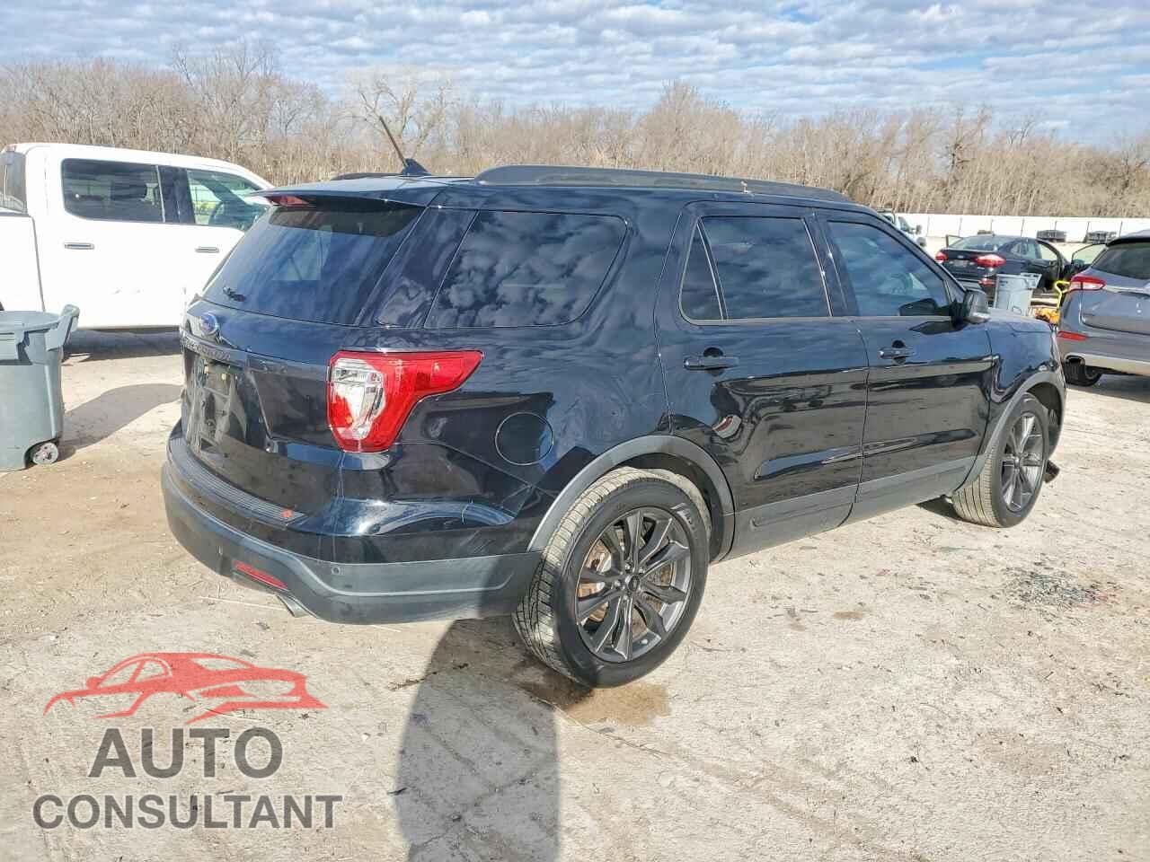 FORD EXPLORER 2018 - 1FM5K7D82JGB26048
