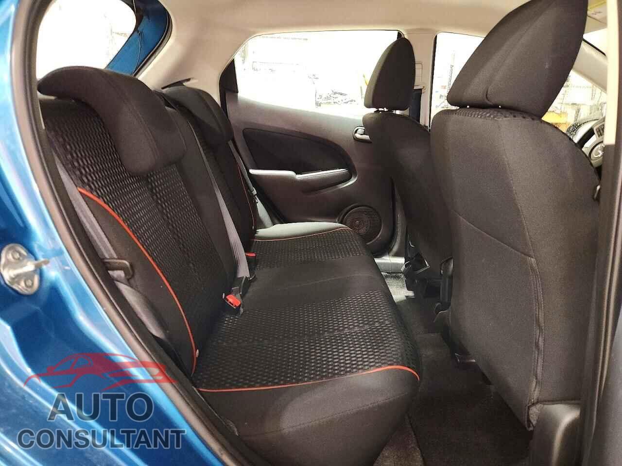 MAZDA 2 2012 - JM1DE1LZ0C0137804
