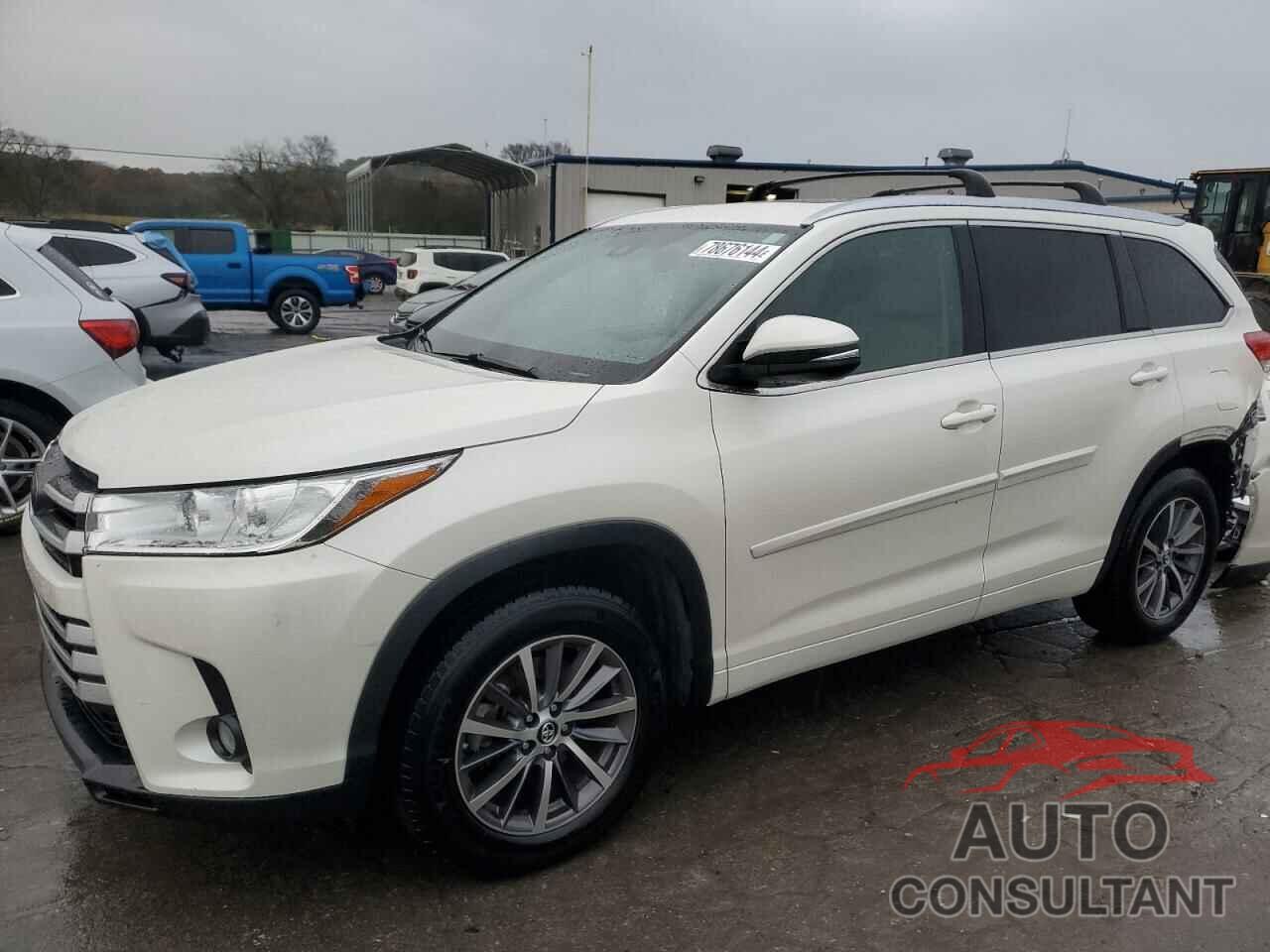 TOYOTA HIGHLANDER 2017 - 5TDKZRFH1HS507790