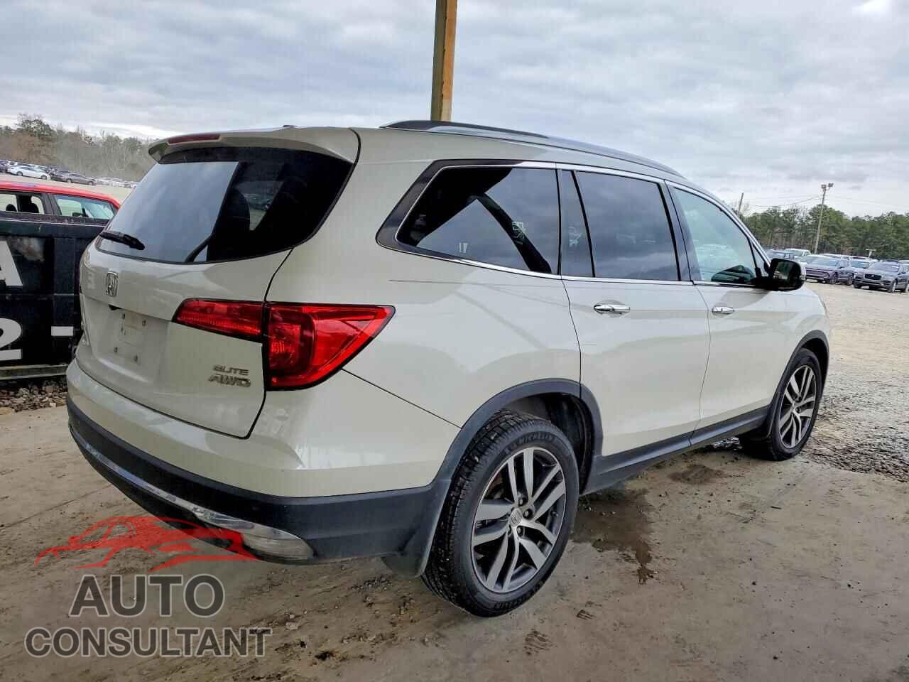 HONDA PILOT 2017 - 5FNYF6H00HB070359
