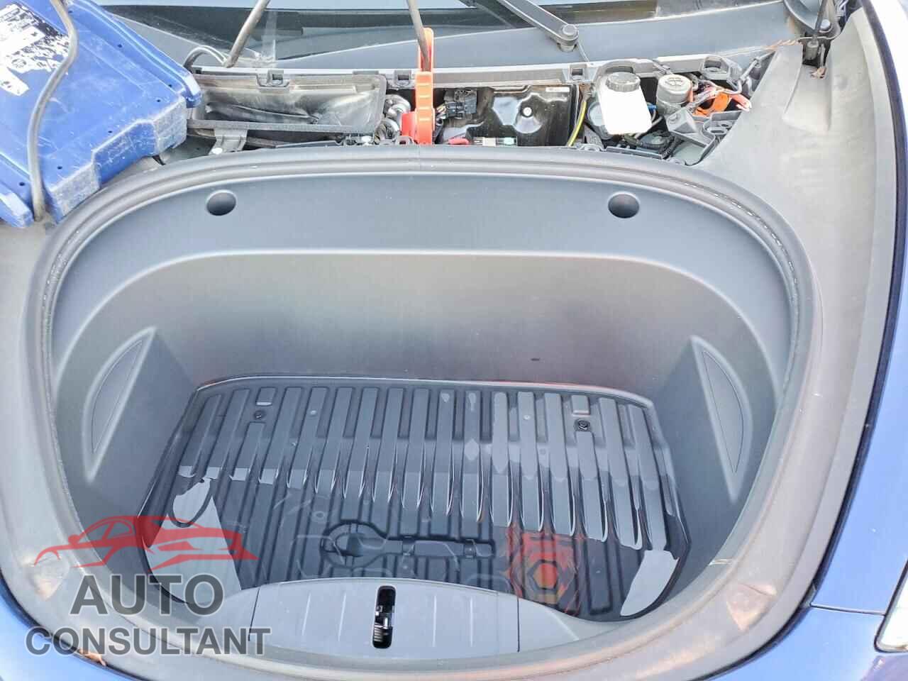 TESLA MODEL 3 2023 - 5YJ3E1EA0PF646544
