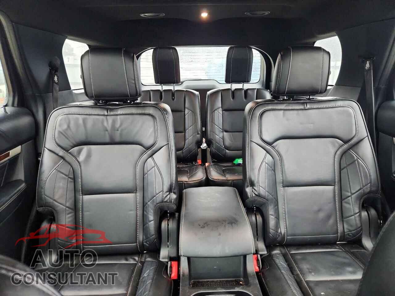 FORD EXPLORER 2018 - 1FM5K8HT7JGB75847