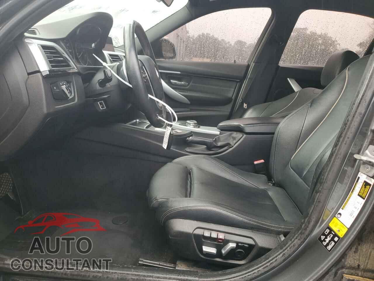 BMW 3 SERIES 2016 - WBA8E3G53GNU02578