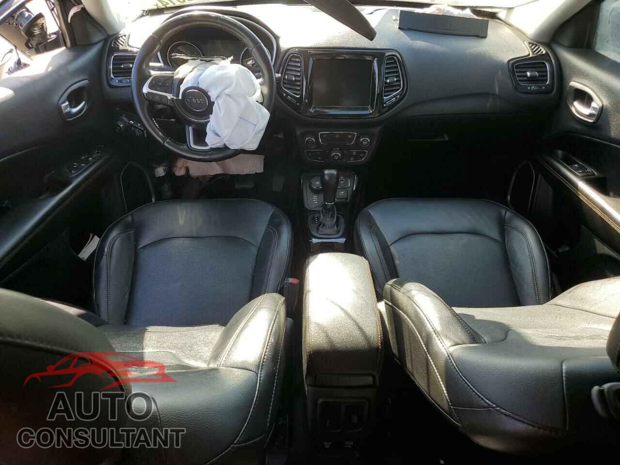 JEEP COMPASS 2020 - 3C4NJDCB8LT255431