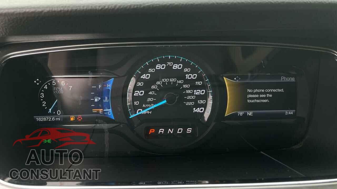 FORD TAURUS 2016 - 1FAHP2E96GG111242