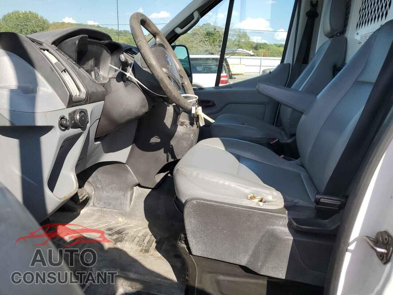 FORD TRANSIT 2017 - 1FTYR2CM5HKA44448
