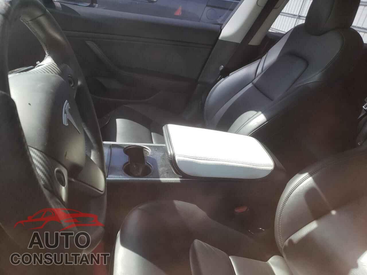 TESLA MODEL 3 2020 - 5YJ3E1ECXLF627124