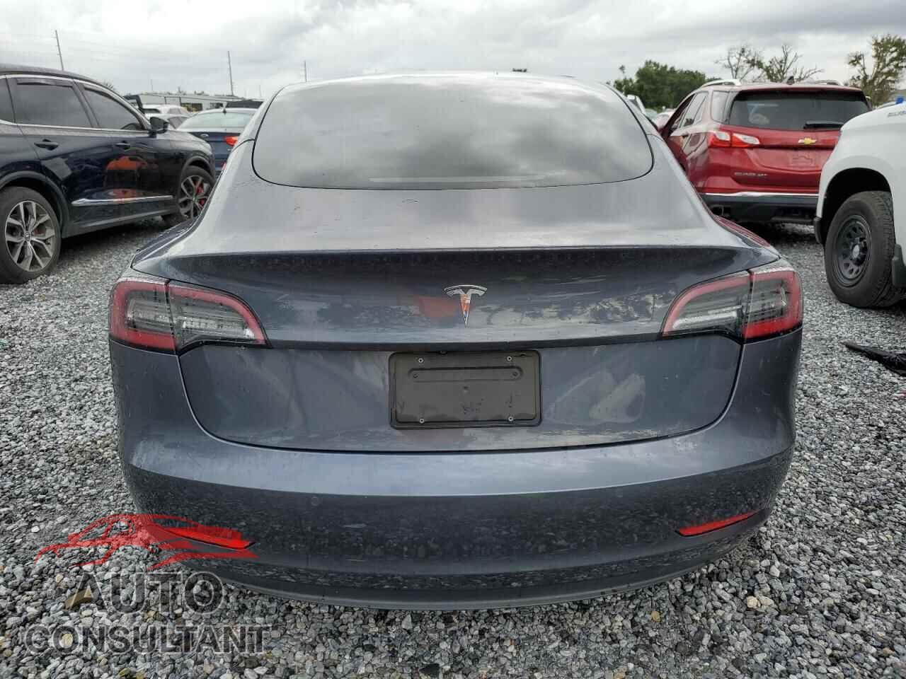 TESLA MODEL 3 2021 - 5YJ3E1EA9MF098216