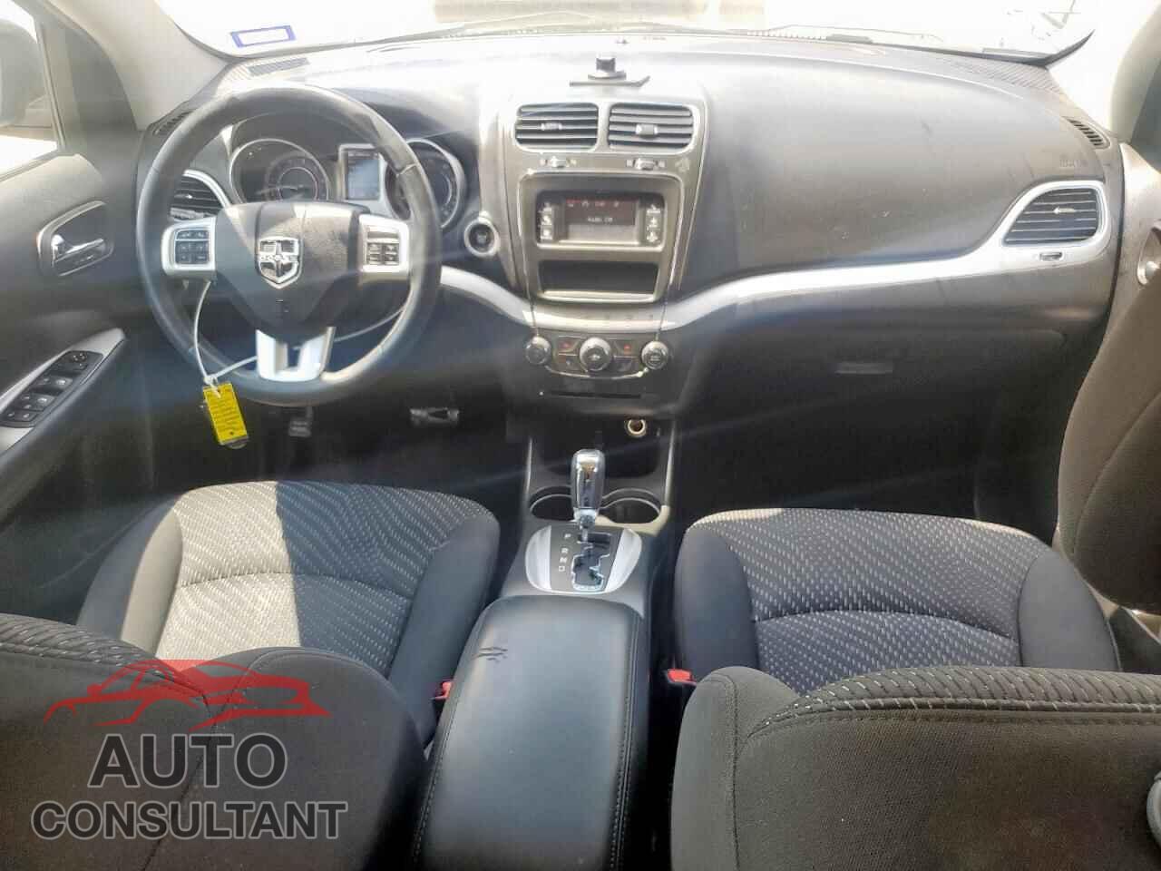 DODGE JOURNEY 2017 - 3C4PDCGG7HT538975