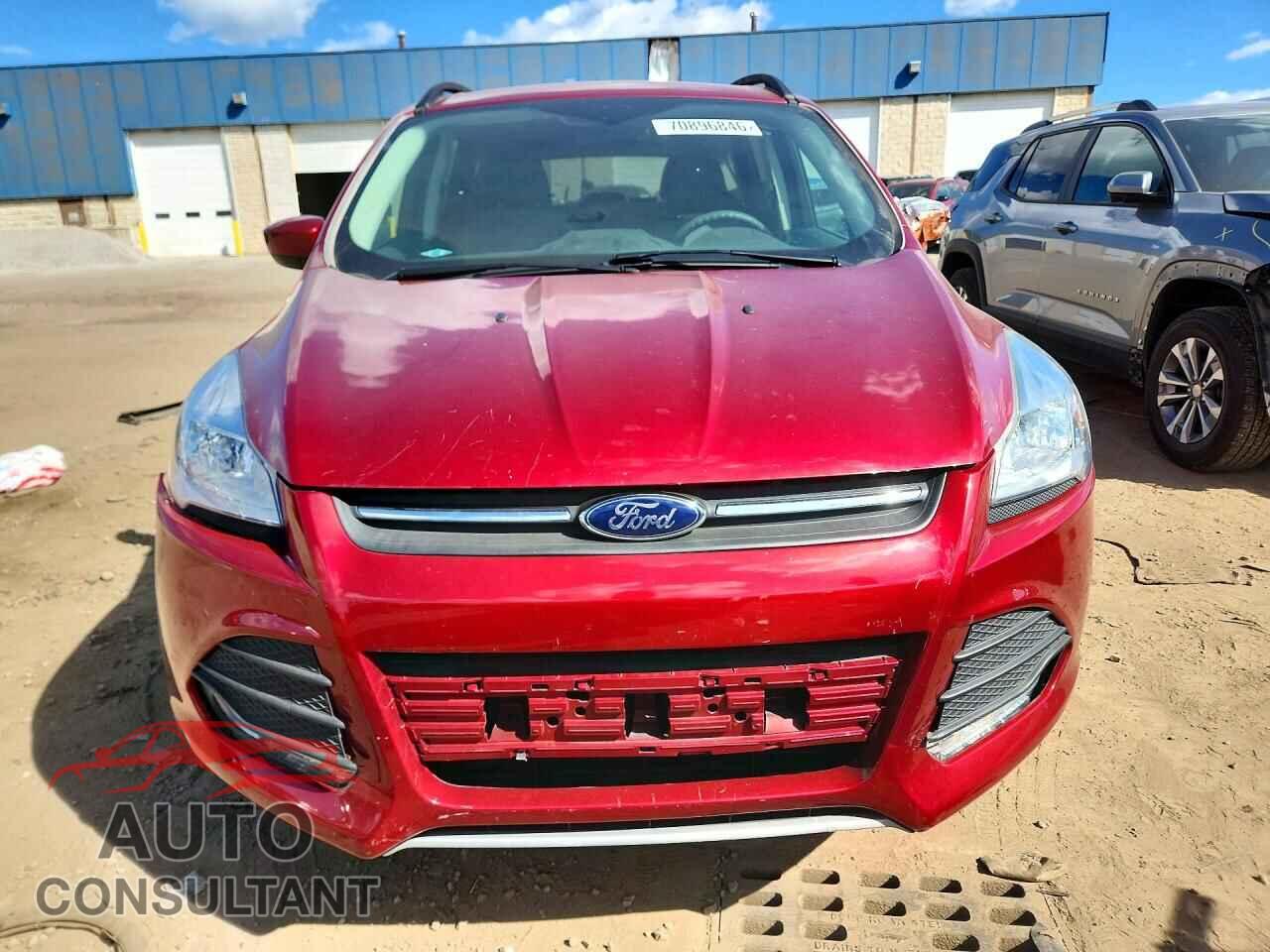FORD ESCAPE 2015 - 1FMCU0GX0FUC41722