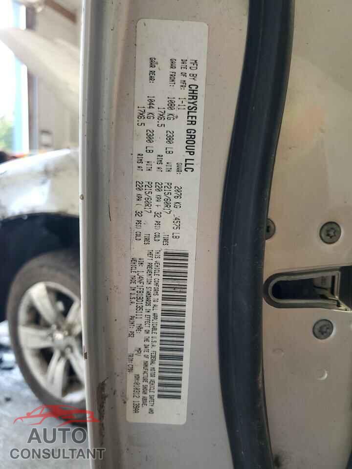 JEEP COMPASS 2011 - 1J4NF1FB1BD135111
