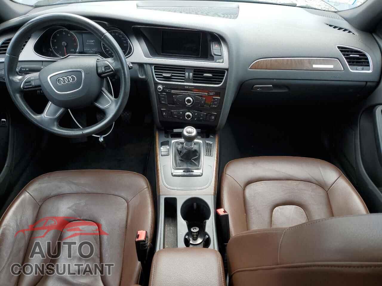 AUDI A4 2014 - WAUDFAFL8EA011494