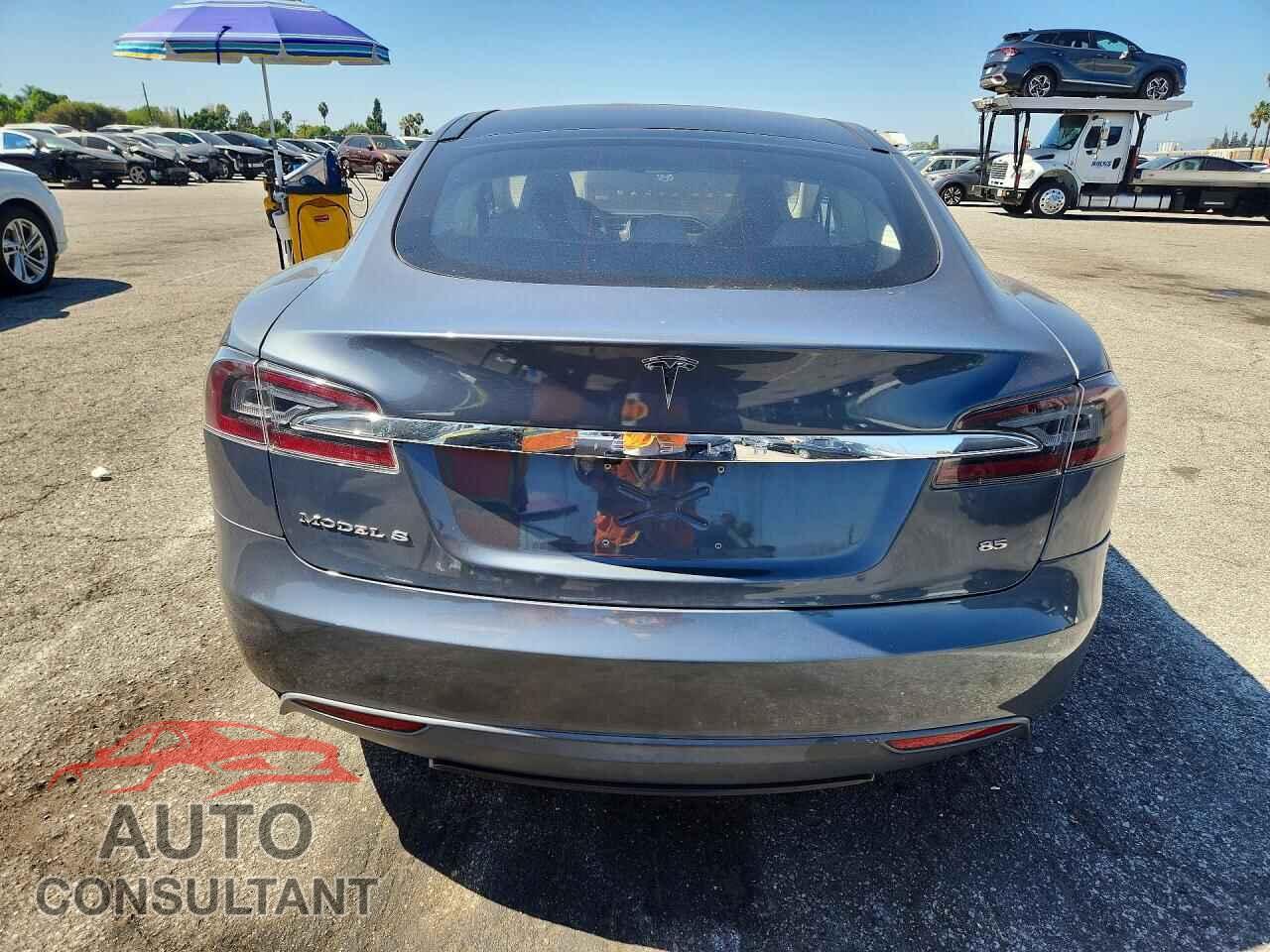TESLA MODEL S 2013 - 5YJSA1CN8DFP06336