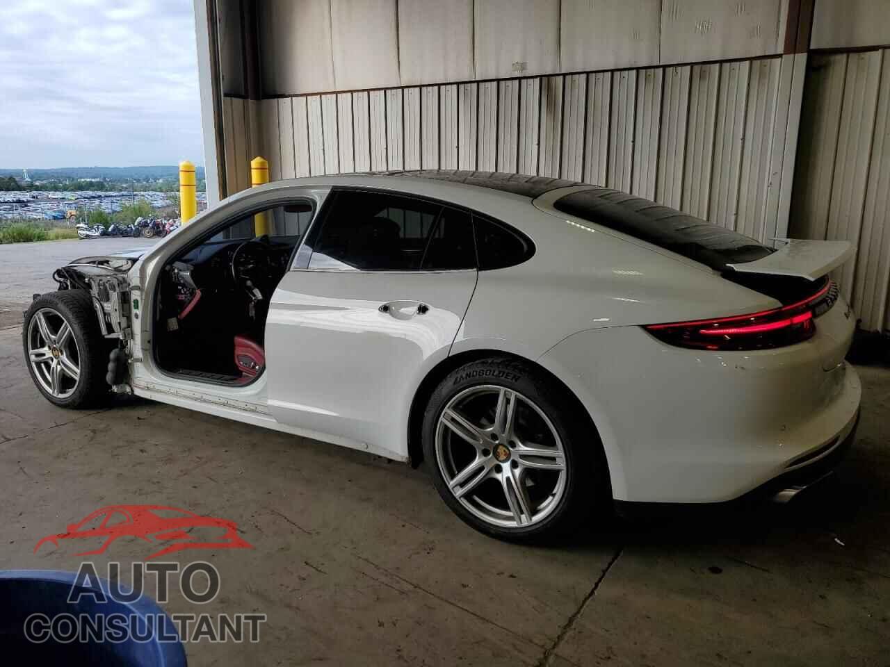 PORSCHE PANAMERA 2017 - WP0AA2A76HL102793