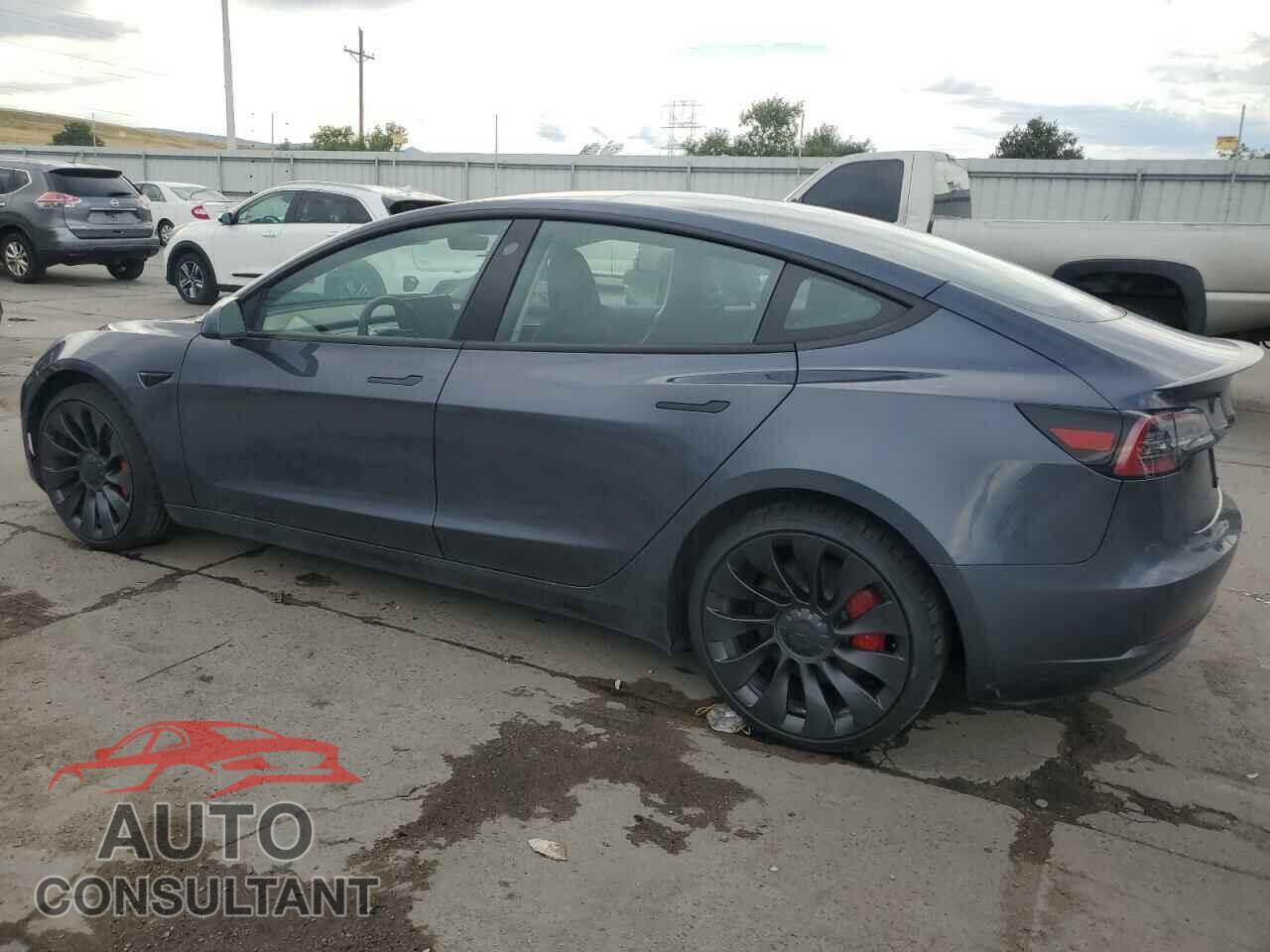 TESLA MODEL 3 2023 - 5YJ3E1ECXPF551135