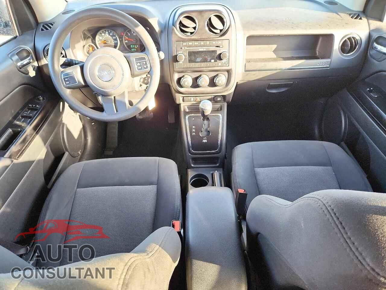 JEEP COMPASS 2011 - 1J4NF1FB1BD141782