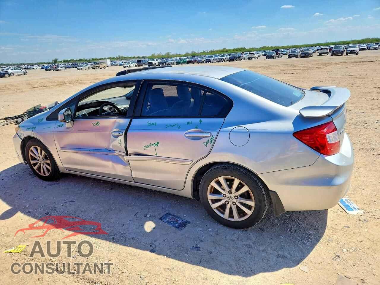 HONDA CIVIC 2012 - 2HGFB2F87CH321645