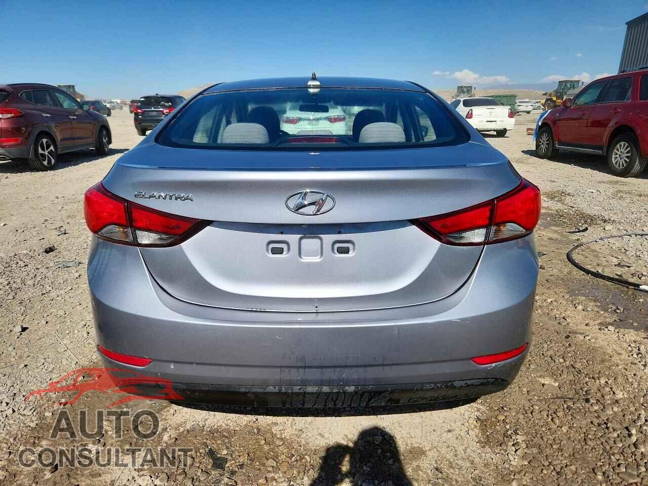 HYUNDAI ELANTRA 2016 - 5NPDH4AE1GH702000