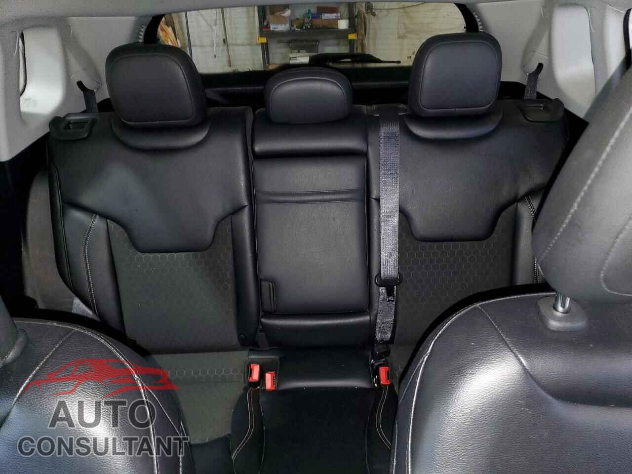 JEEP COMPASS 2017 - 3C4NJDBB2HT641481