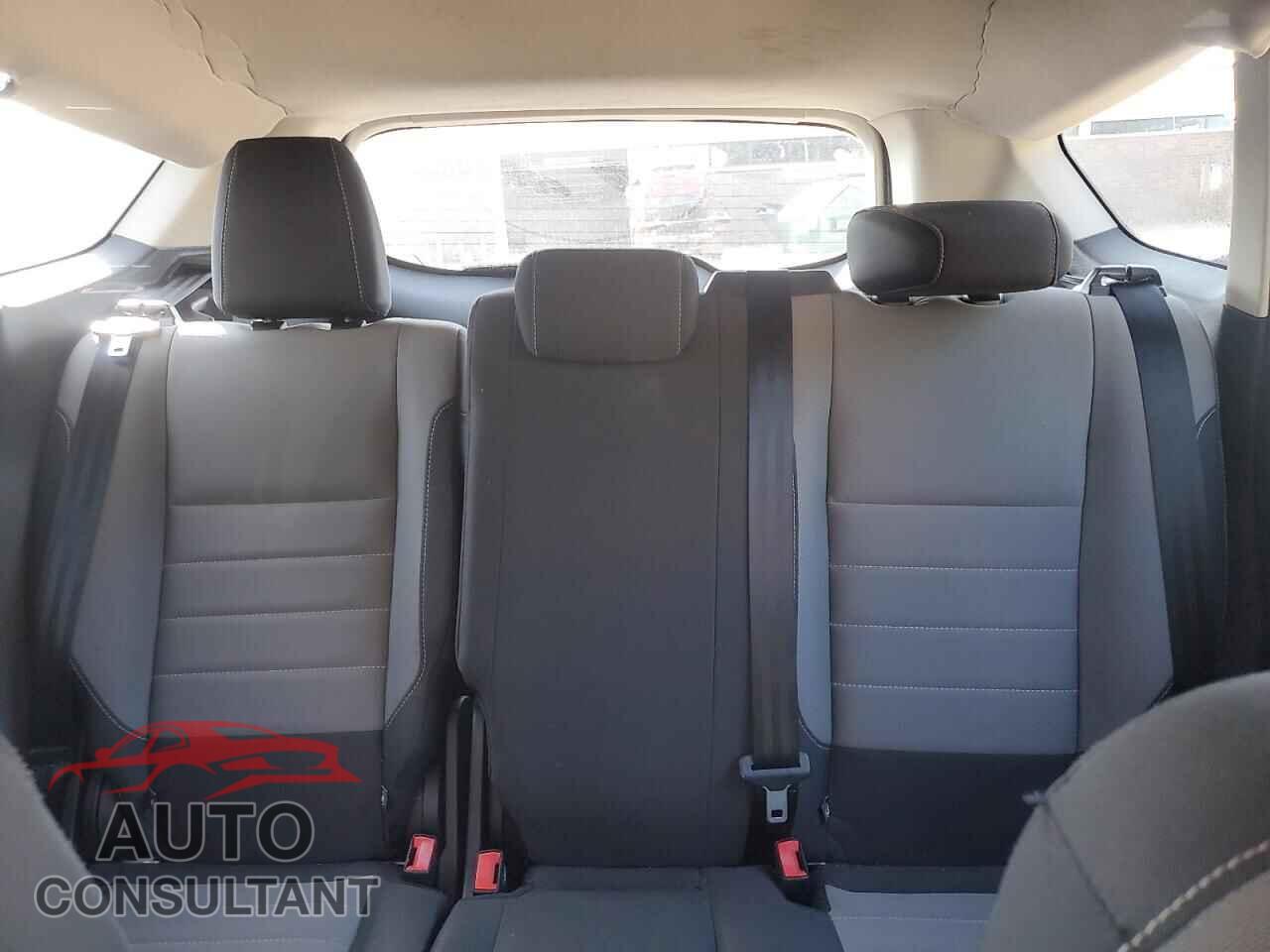 FORD ESCAPE 2017 - 1FMCU0F7XHUC93394