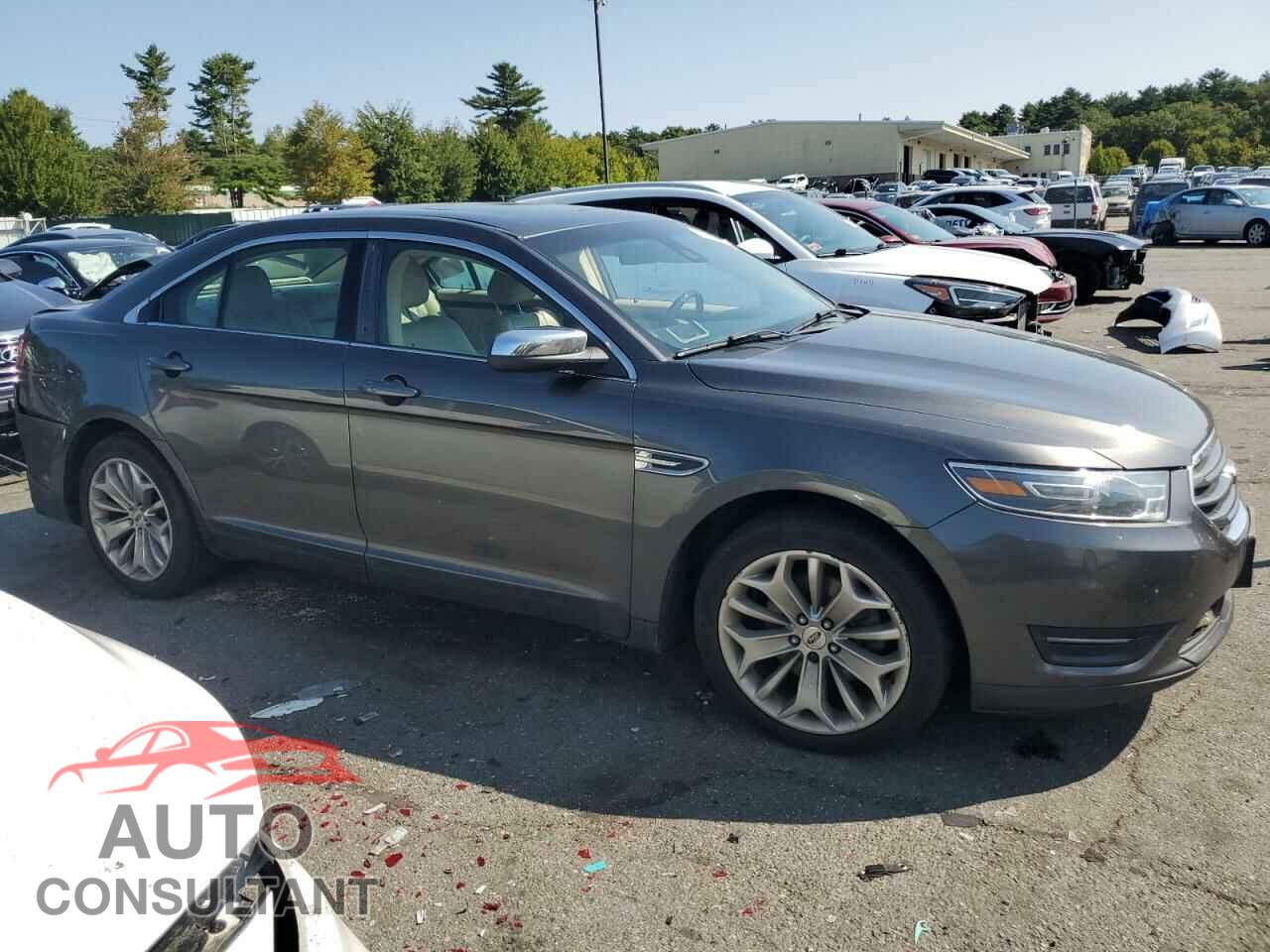 FORD TAURUS 2017 - 1FAHP2F84HG124093