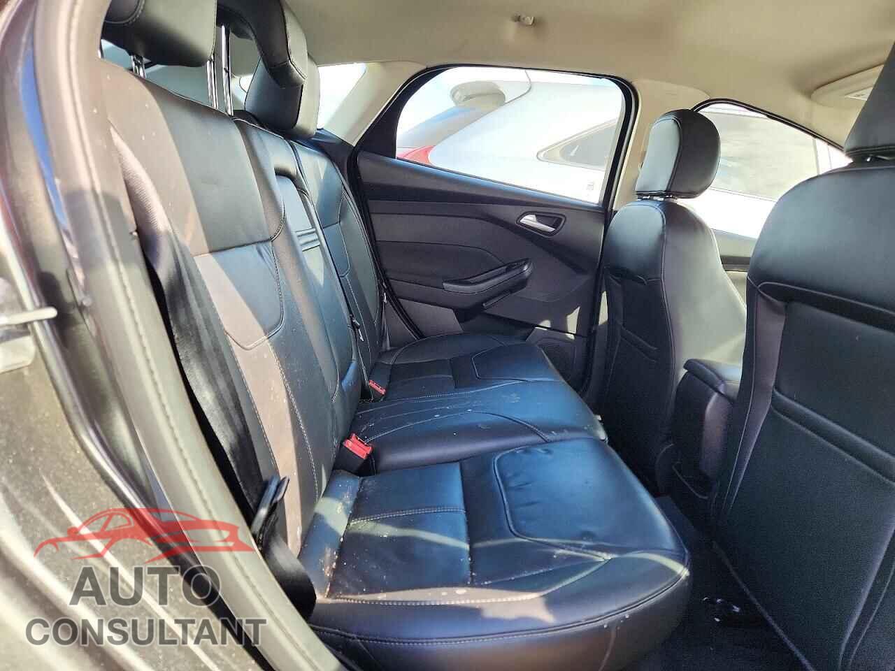 FORD FOCUS 2016 - 1FADP3K29GL332935