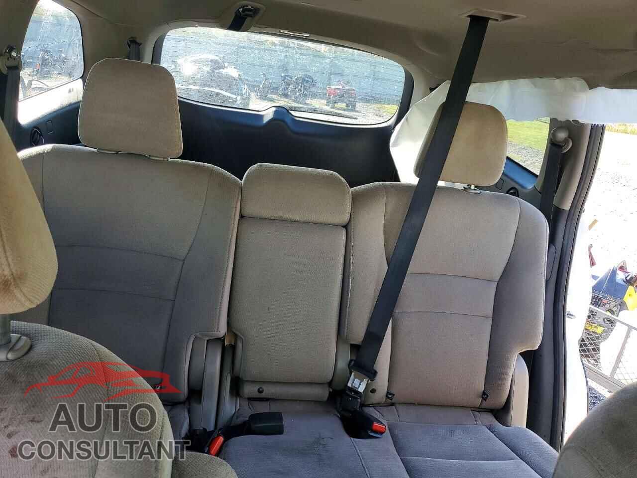 HONDA PILOT 2017 - 5FNYF6H33HB077896