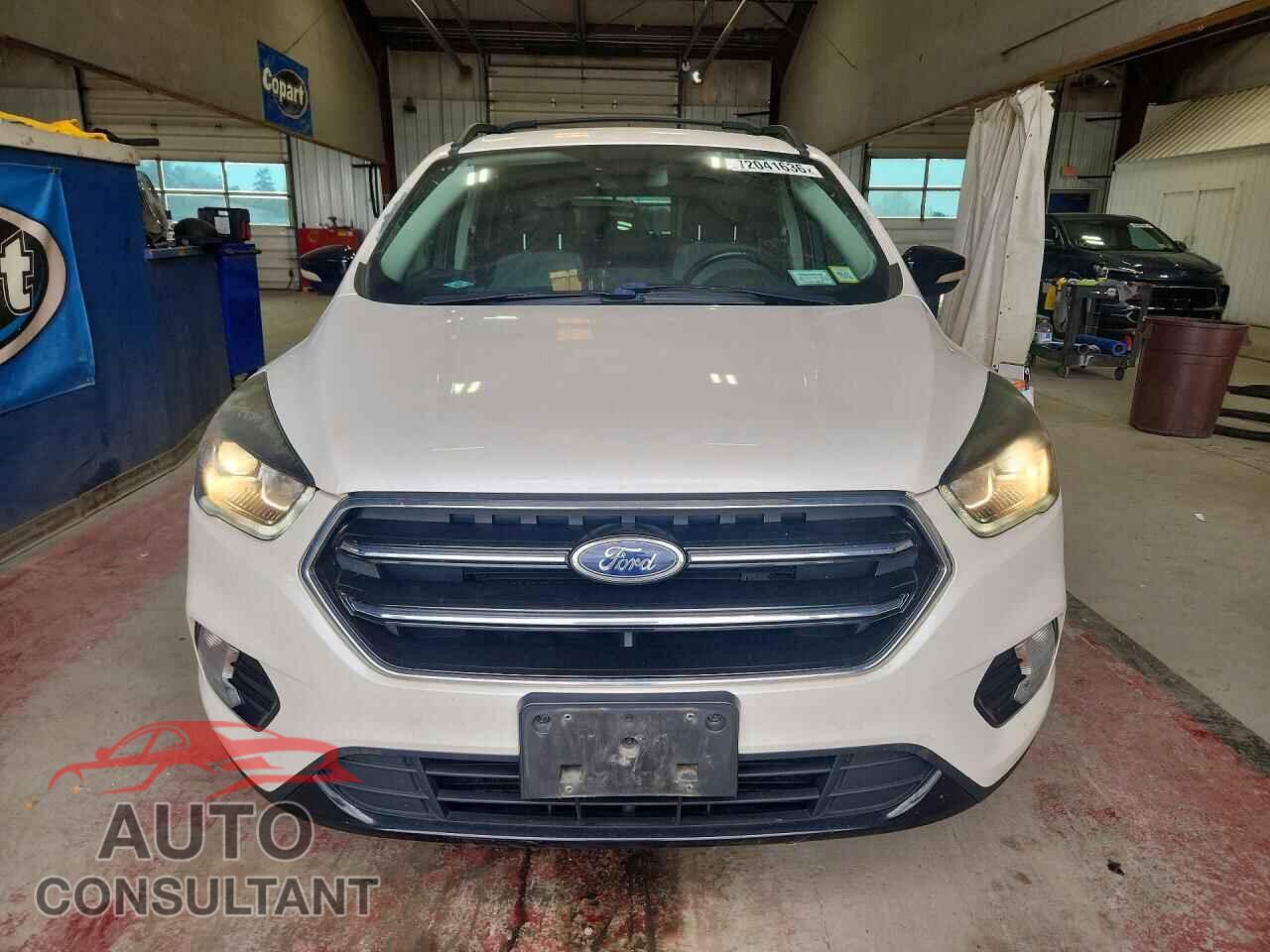 FORD ESCAPE 2017 - 1FMCU9JD5HUC46033