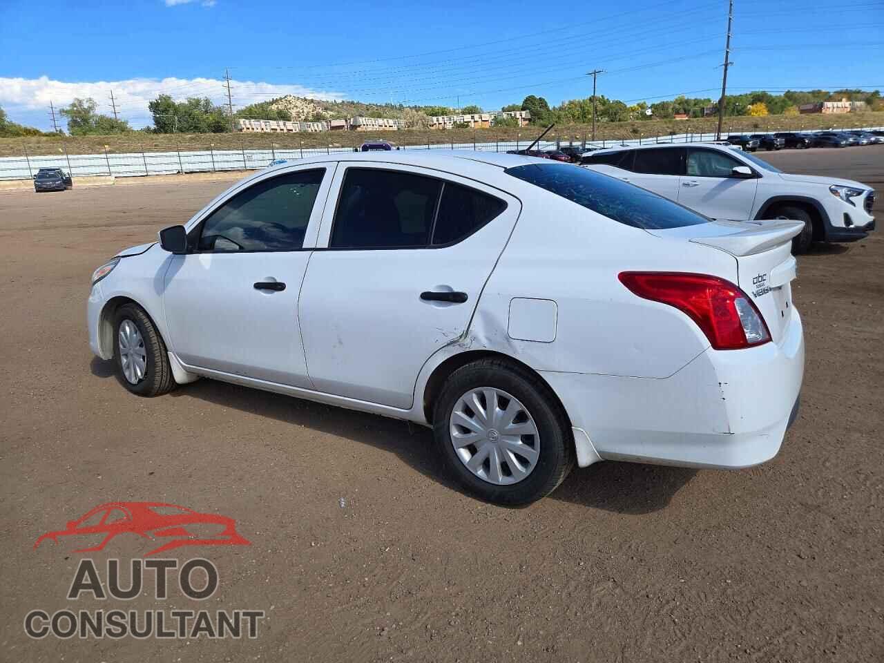 NISSAN VERSA 2017 - 3N1CN7AP3HL857028