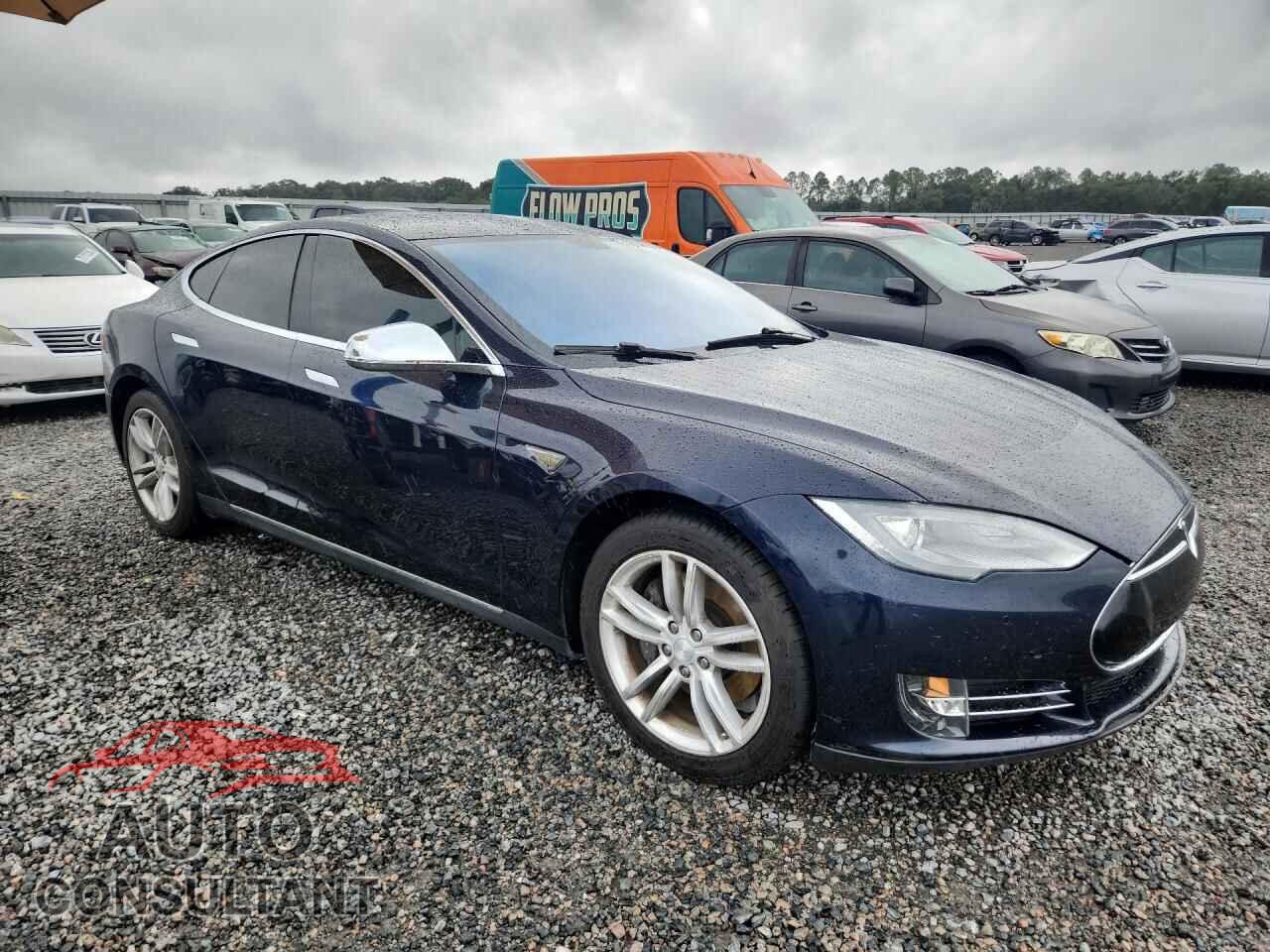 TESLA MODEL S 2014 - 5YJSA1H18EFP42986