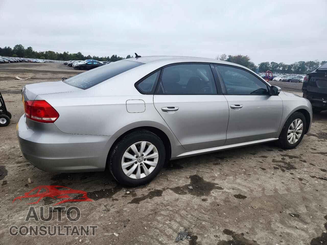 VOLKSWAGEN PASSAT 2013 - 1VWAP7A3XDC061908