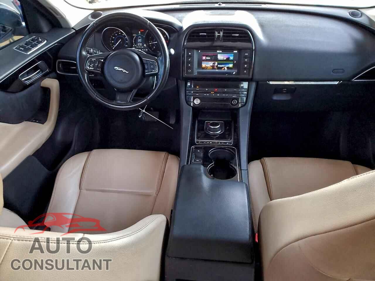 JAGUAR F-PACE 2017 - SADCS2BN8HA094666