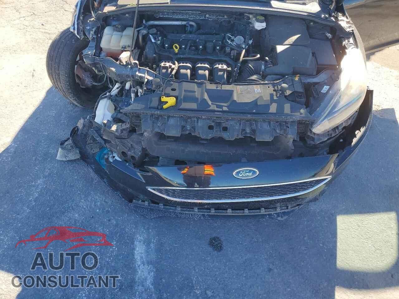 FORD FOCUS 2018 - 1FADP3M26JL297825