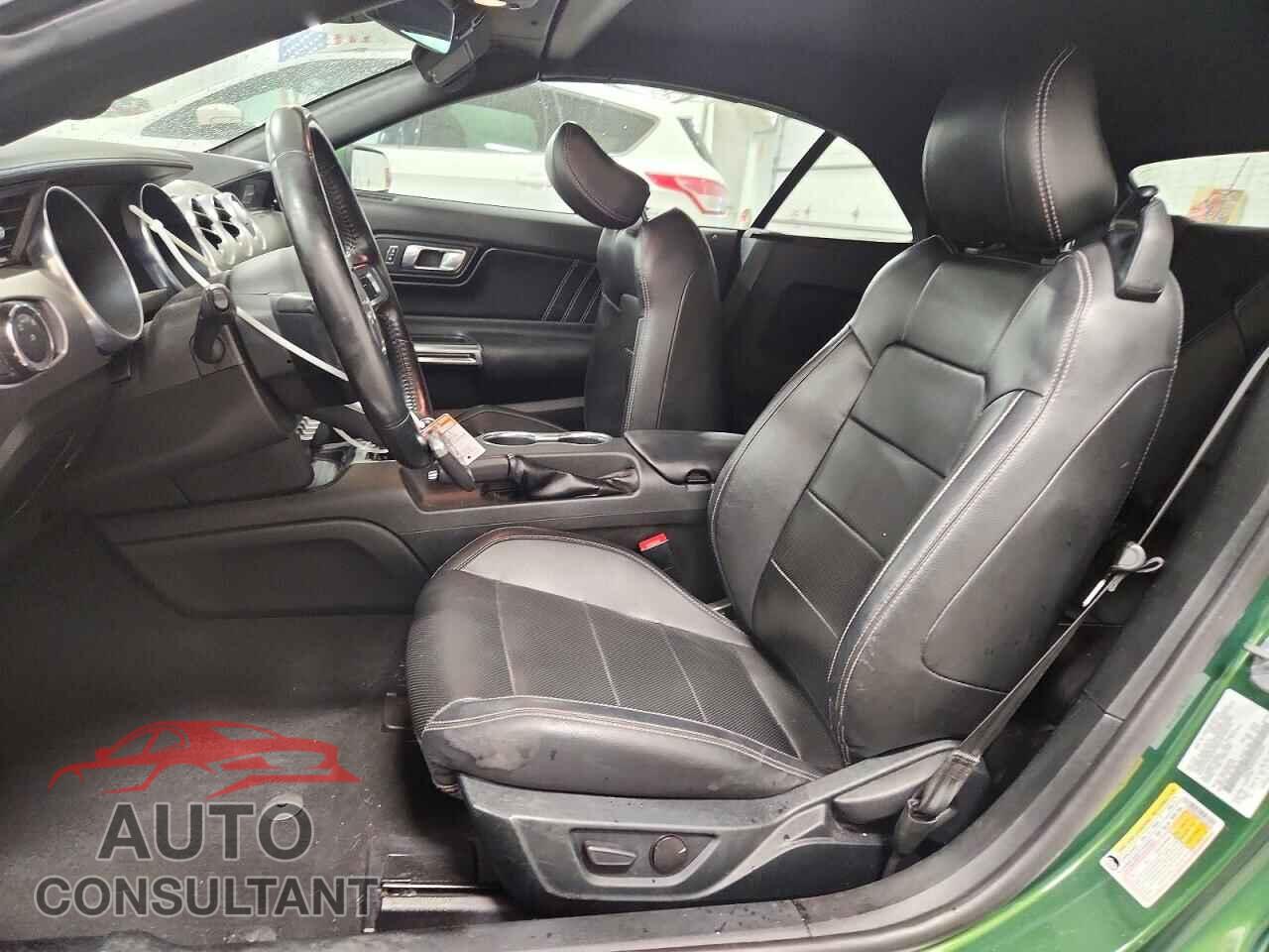FORD MUSTANG 2023 - 1FATP8UH5P5103182